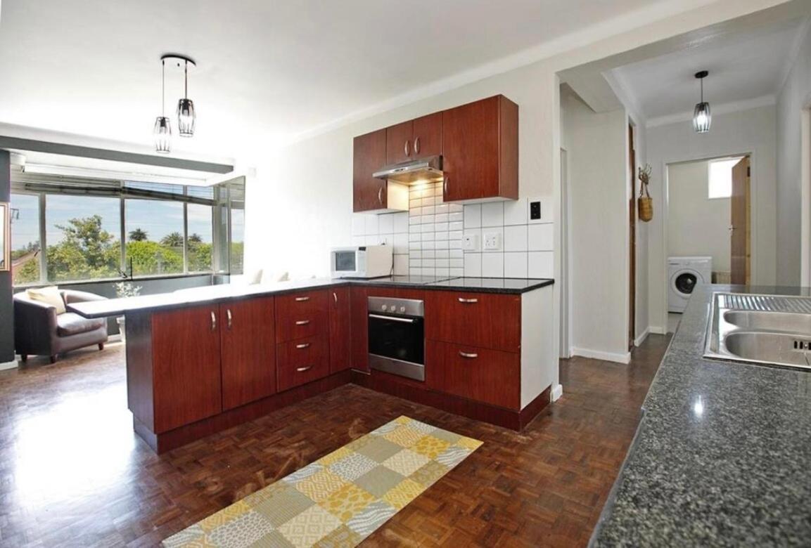 Zenden Plumstead By A&b *